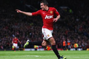 丁俊晖训练中专注度高展现老将风采，丁俊晖日常训练